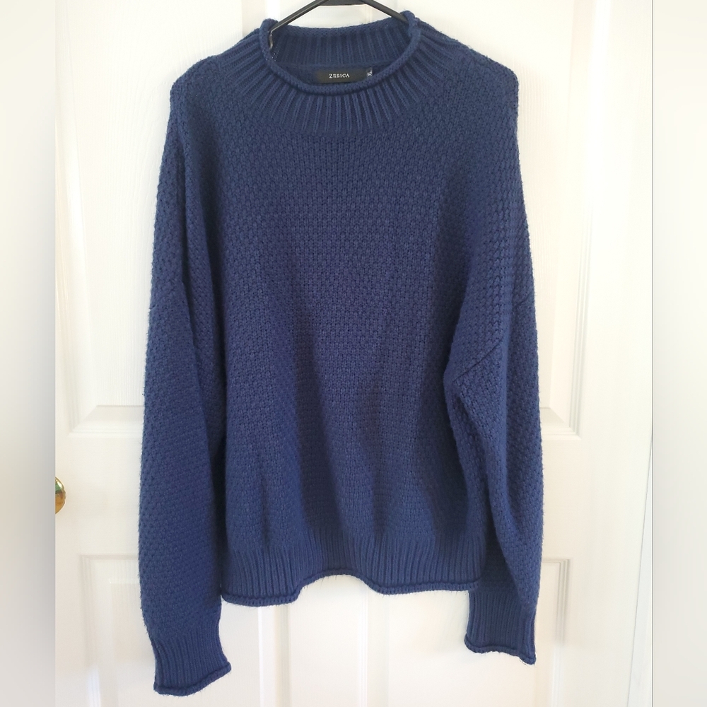 Zesica Women's Navy Blue Crewneck Sweater. Size XL. #MP